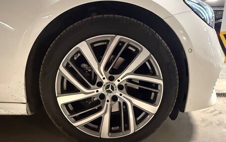 Mercedes-Benz E-Класс, 2024 год, 6 800 000 рублей, 11 фотография