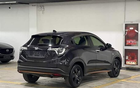 Honda Vezel, 2021 год, 1 785 505 рублей, 3 фотография