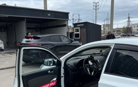 Hyundai Solaris II рестайлинг, 2014 год, 800 000 рублей, 10 фотография