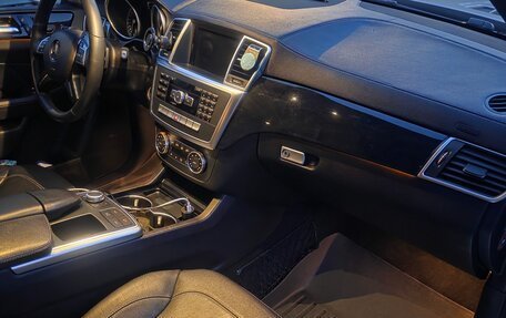 Mercedes-Benz GL-Класс, 2015 год, 3 200 000 рублей, 12 фотография