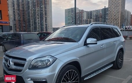 Mercedes-Benz GL-Класс, 2015 год, 3 200 000 рублей, 5 фотография