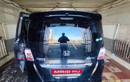 Honda Freed I, 2014 год, 1 490 000 рублей, 30 фотография