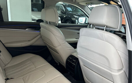 BMW 5 серия, 2018 год, 3 700 000 рублей, 21 фотография