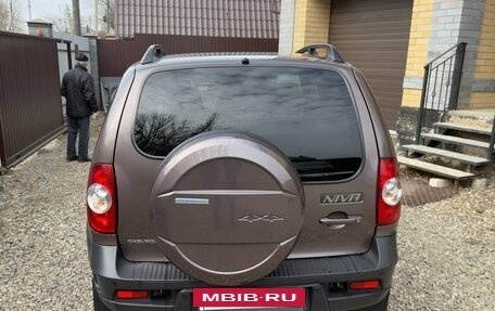 Chevrolet Niva I рестайлинг, 2018 год, 800 000 рублей, 4 фотография