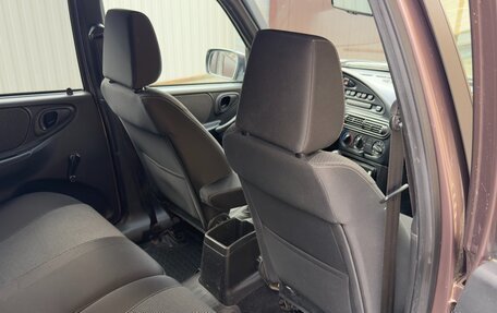 Chevrolet Niva I рестайлинг, 2018 год, 800 000 рублей, 10 фотография