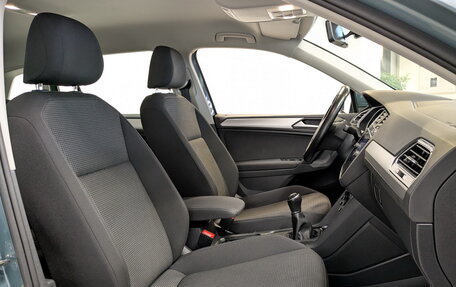 Volkswagen Tiguan II, 2020 год, 2 300 000 рублей, 28 фотография