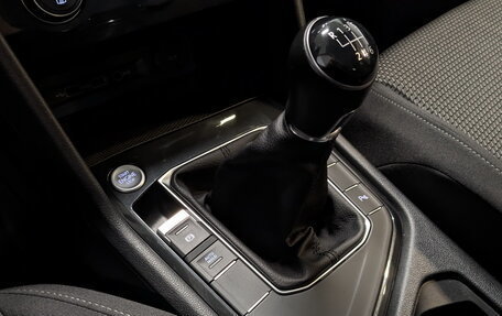 Volkswagen Tiguan II, 2020 год, 2 300 000 рублей, 29 фотография