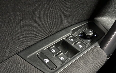 Volkswagen Tiguan II, 2020 год, 2 300 000 рублей, 30 фотография