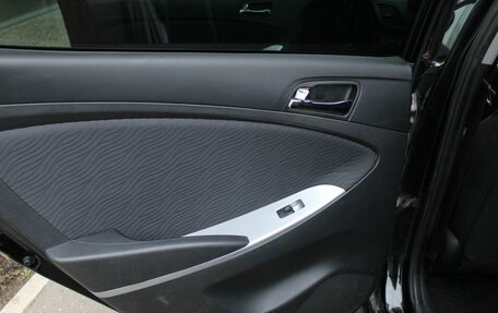 Hyundai Solaris II рестайлинг, 2013 год, 645 000 рублей, 10 фотография