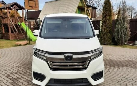 Honda Stepwgn IV, 2021 год, 2 050 000 рублей, 2 фотография