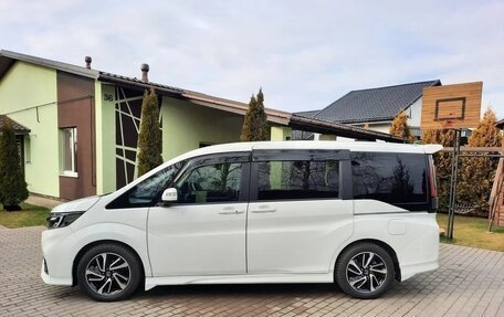 Honda Stepwgn IV, 2021 год, 2 050 000 рублей, 3 фотография