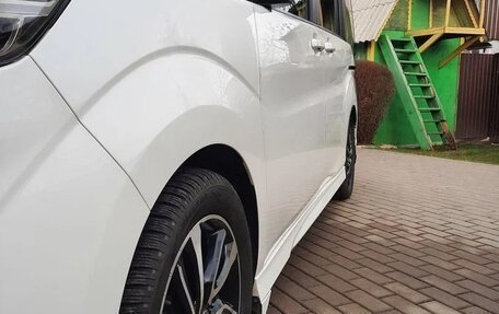 Honda Stepwgn IV, 2021 год, 2 050 000 рублей, 6 фотография