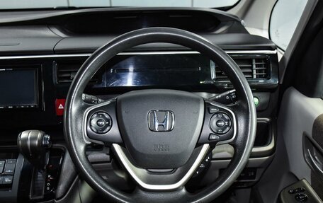 Honda Stepwgn IV, 2015 год, 1 899 000 рублей, 13 фотография