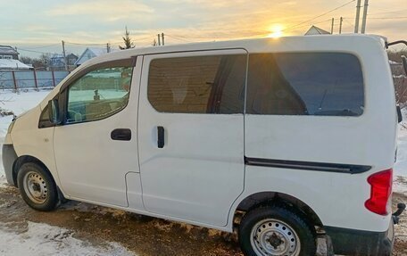 Nissan NV200, 2014 год, 1 000 000 рублей, 4 фотография