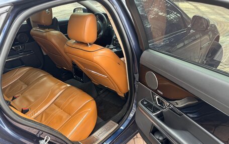 Jaguar XJ IV (X351), 2016 год, 2 850 000 рублей, 10 фотография