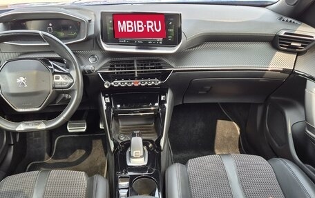 Peugeot 2008 II, 2021 год, 1 850 000 рублей, 11 фотография