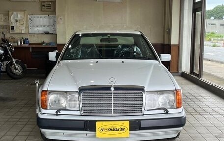 Mercedes-Benz W124, 1991 год, 6 430 000 рублей, 3 фотография