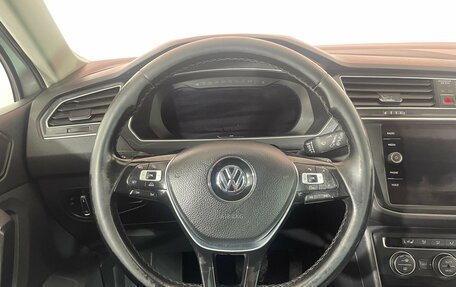 Volkswagen Tiguan II, 2017 год, 2 179 000 рублей, 13 фотография