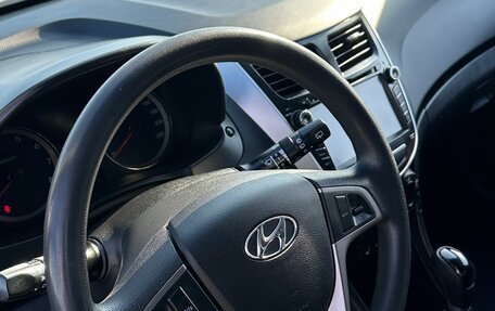 Hyundai Solaris II рестайлинг, 2015 год, 1 090 000 рублей, 8 фотография