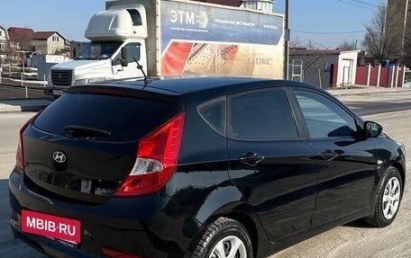 Hyundai Solaris II рестайлинг, 2015 год, 1 090 000 рублей, 3 фотография