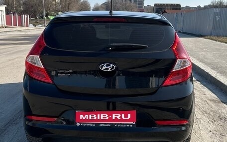 Hyundai Solaris II рестайлинг, 2015 год, 1 090 000 рублей, 4 фотография