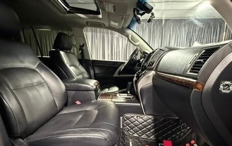 Toyota Land Cruiser 200, 2013 год, 4 500 000 рублей, 33 фотография