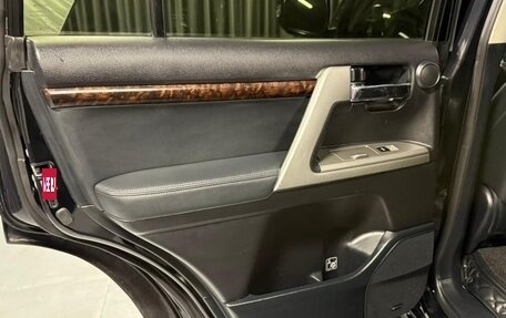 Toyota Land Cruiser 200, 2013 год, 4 500 000 рублей, 23 фотография