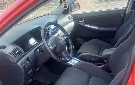 Toyota Corolla, 2004 год, 700 000 рублей, 8 фотография