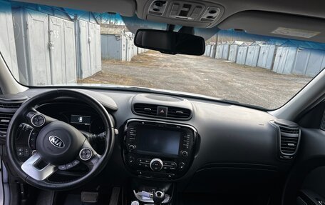 KIA Soul II рестайлинг, 2018 год, 2 050 000 рублей, 10 фотография