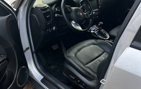 KIA Soul II рестайлинг, 2018 год, 2 050 000 рублей, 12 фотография