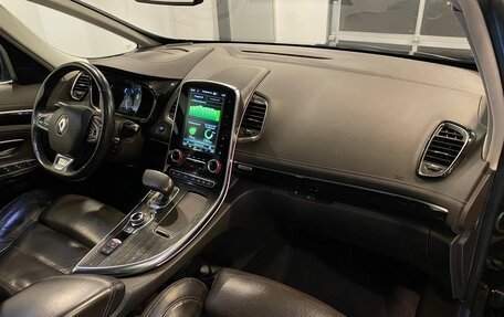 Renault Espace V рестайлинг, 2018 год, 2 125 000 рублей, 12 фотография