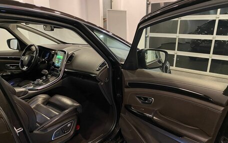 Renault Espace V рестайлинг, 2018 год, 2 125 000 рублей, 26 фотография