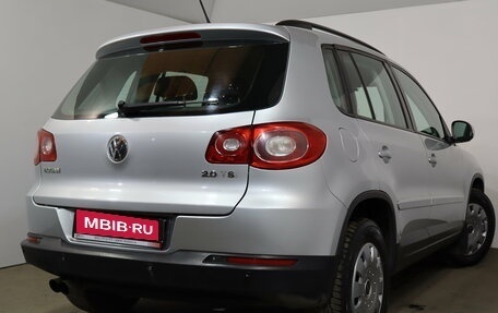 Volkswagen Tiguan I, 2010 год, 999 000 рублей, 4 фотография