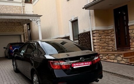 Toyota Camry, 2011 год, 1 650 000 рублей, 2 фотография