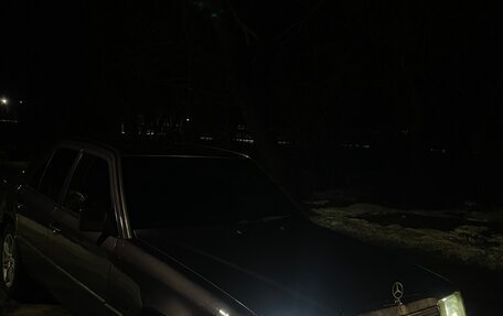 Mercedes-Benz W124, 1991 год, 330 000 рублей, 1 фотография