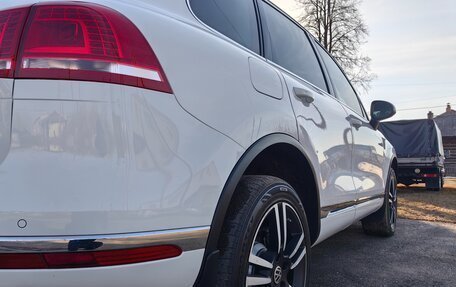 Volkswagen Touareg III, 2015 год, 2 850 000 рублей, 13 фотография