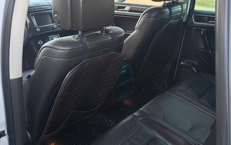 Volkswagen Touareg III, 2015 год, 2 850 000 рублей, 22 фотография