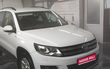 Volkswagen Tiguan I, 2015 год, 1 800 000 рублей, 1 фотография