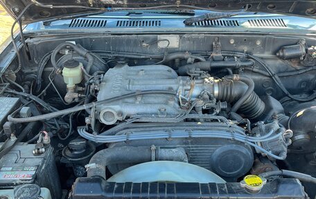 Toyota Hilux Surf III рестайлинг, 1990 год, 650 000 рублей, 4 фотография