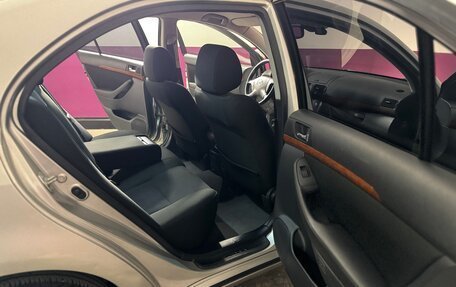 Toyota Avensis III рестайлинг, 2007 год, 985 000 рублей, 29 фотография