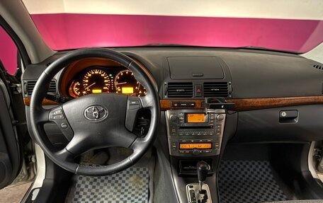 Toyota Avensis III рестайлинг, 2007 год, 985 000 рублей, 27 фотография