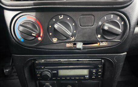 Chevrolet Niva I рестайлинг, 2015 год, 545 000 рублей, 13 фотография