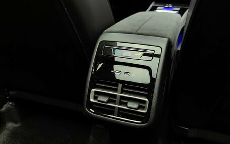 Volkswagen Tiguan, 2026 год, 5 300 000 рублей, 18 фотография