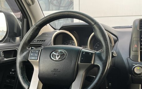 Toyota Land Cruiser Prado 150 рестайлинг 2, 2010 год, 2 420 000 рублей, 11 фотография