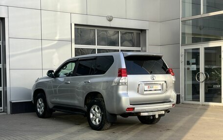 Toyota Land Cruiser Prado 150 рестайлинг 2, 2010 год, 2 420 000 рублей, 5 фотография