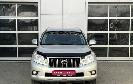 Toyota Land Cruiser Prado 150 рестайлинг 2, 2010 год, 2 420 000 рублей, 2 фотография