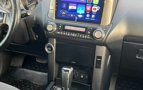 Toyota Land Cruiser Prado 150 рестайлинг 2, 2010 год, 2 420 000 рублей, 14 фотография