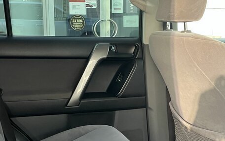 Toyota Land Cruiser Prado 150 рестайлинг 2, 2010 год, 2 420 000 рублей, 19 фотография