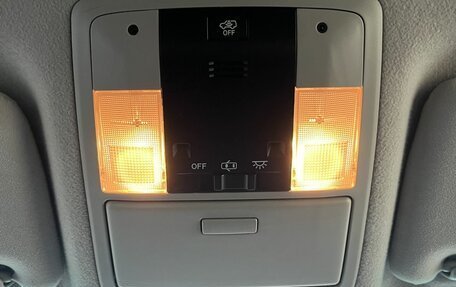 Toyota Land Cruiser Prado 150 рестайлинг 2, 2010 год, 2 420 000 рублей, 16 фотография