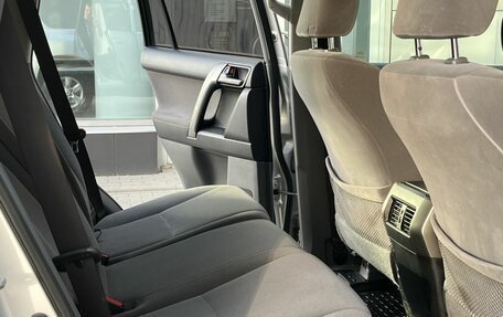 Toyota Land Cruiser Prado 150 рестайлинг 2, 2010 год, 2 420 000 рублей, 18 фотография